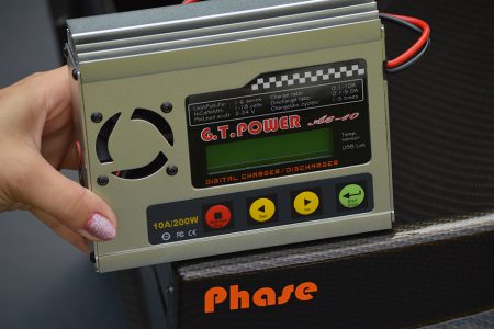 Schnell-Ladegerät für Batterie